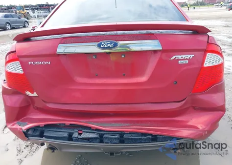 2011 Ford Fusion Sport z USA, uszkodzony, nr VIN 3FAHP0DC2BR124167